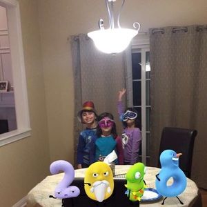 Meet your Posher, Mira